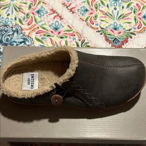 Earth Origins Dark Grey cozy slip ons.